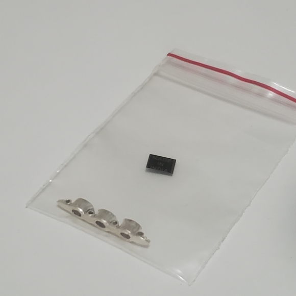 Sterling Silver Jeweled Spacer Bar 4-strand Faceted Garnet (Dyed) - Picture 4 of 6